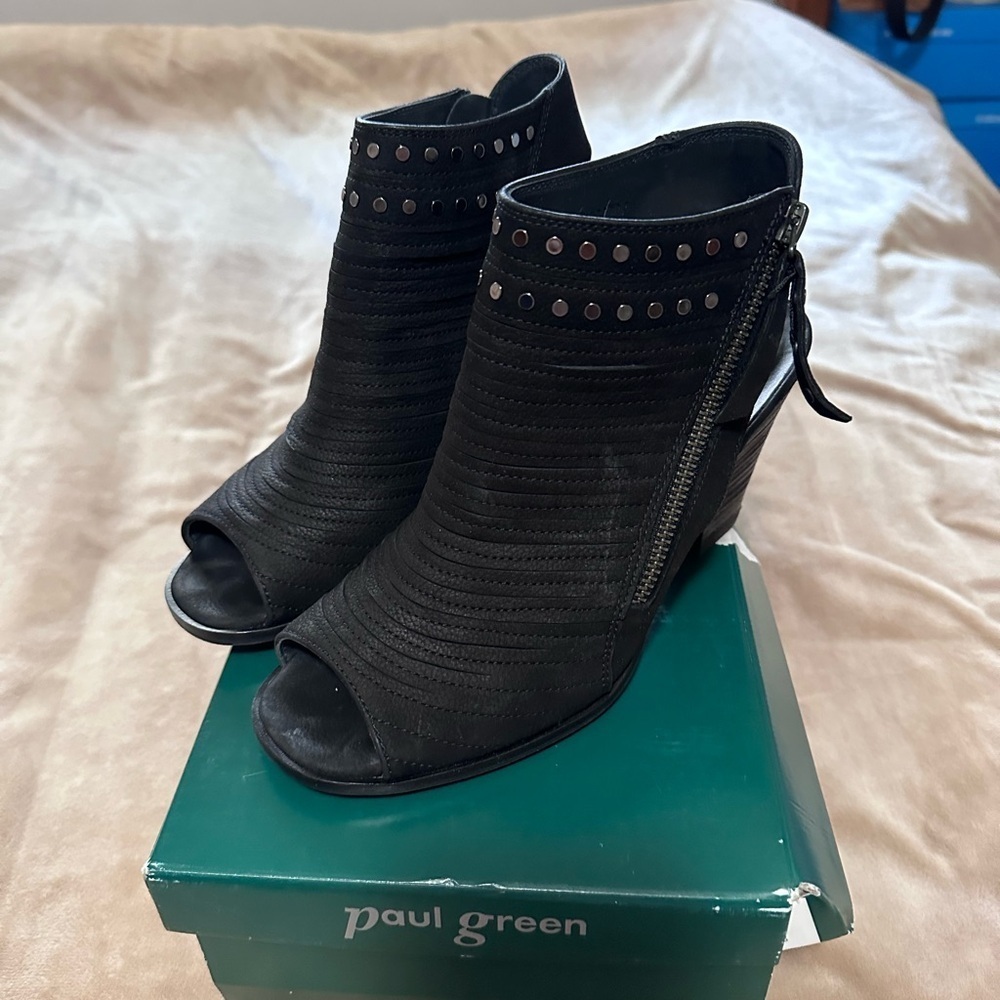 Paul Green the day maker Black Studded Suede Heeled Boots 7